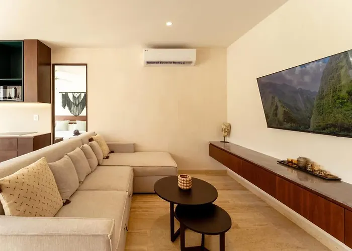Sleek Penthouse Escape With Rooftop Pool Apartamento Tulum